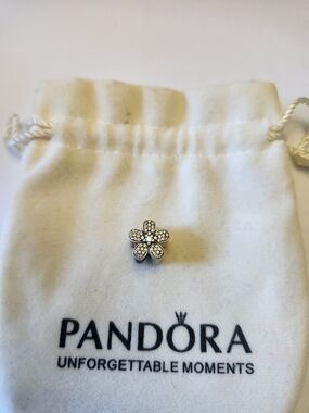 Retired Pandora Silver Daisy Flower Pavé Charm Spacer Bead with Clear Stones